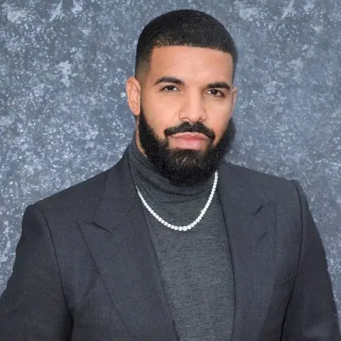 Drake loses $565,000 after betting on Tyson Fury to beat Usyk cover